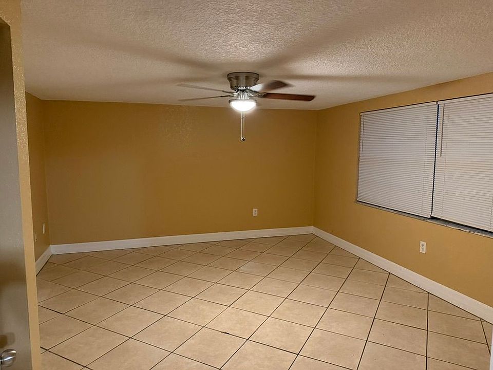 2nd image of 8940 Sterling Ln