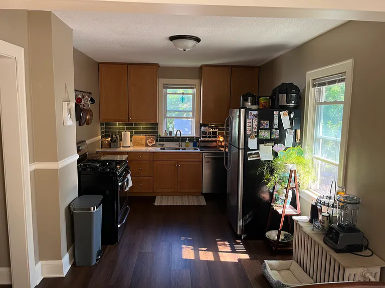 1319 Lincoln Ave #2 — Photo 6