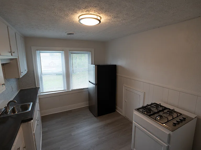 3659 E 131st St #C — Photo 22