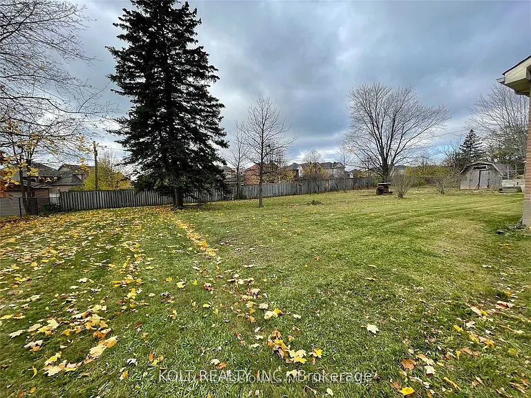 12084 Hurontario St — Photo 10