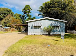 112 Autumn Ct, Chandler, TX 75758