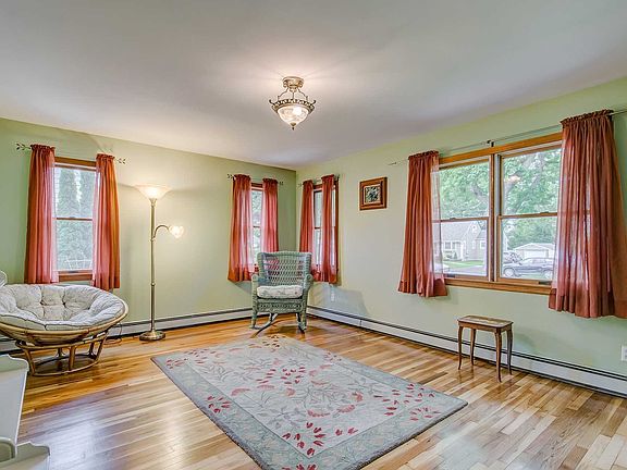 4th image of 822 Ocean Ave