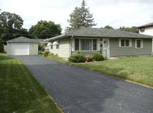 910 Grove St, Fort Atkinson, WI 53538