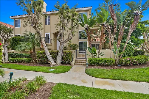6031 Shadowbrook Cir Photo 1
