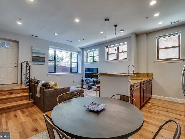 1210 V St NW #1 — Photo 1