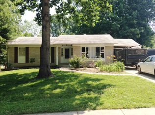 6403 Charnwood St, Springfield, VA 22152