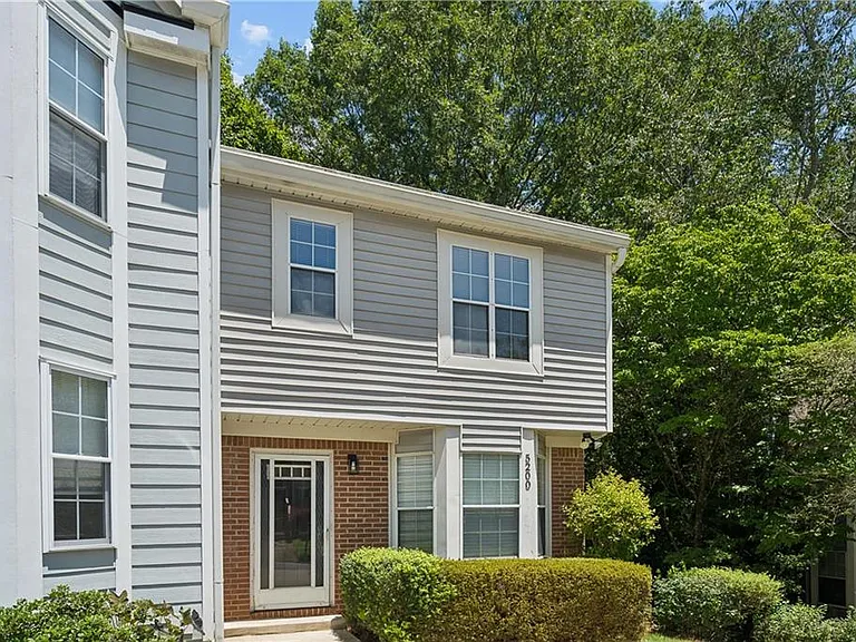 5200 Laurel Bridge Dr SE — Photo 1