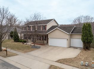1110 Rocky Creek Dr NE, Rochester, MN 55906