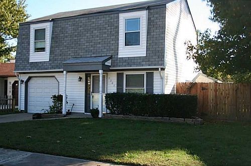 1st image of 1301 Eaglewood Dr