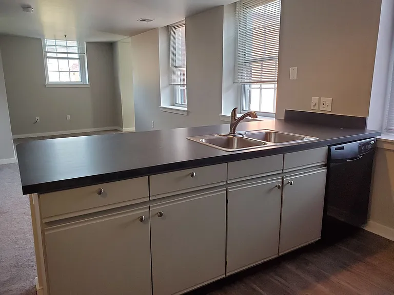 Welcome to Rosenwald Apartments - From Studios to 2 bedrooms Located in Downtown Lancaster! — Photo 19
