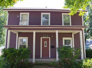 302 2nd Ave NW, Mount Vernon, IA 52314