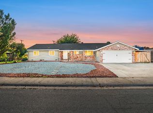 6920 Hogan Dr, Sacramento, CA 95822