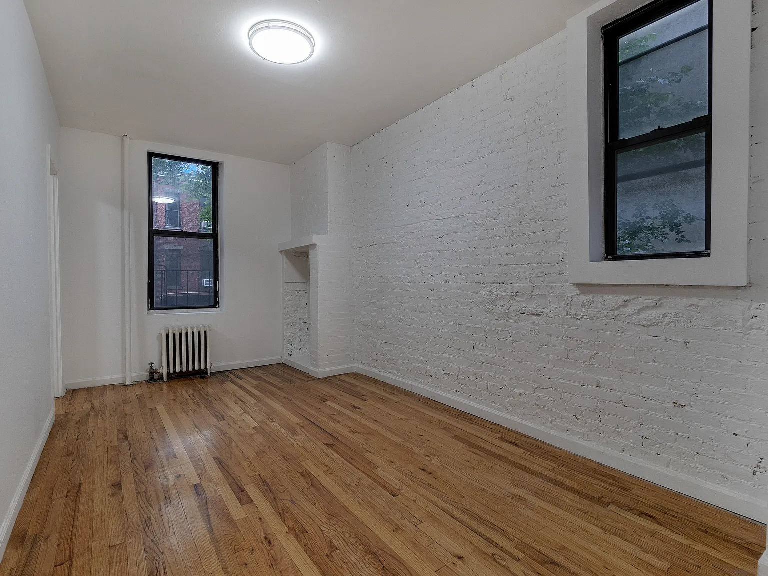 334 West 47th Street — Photo 1