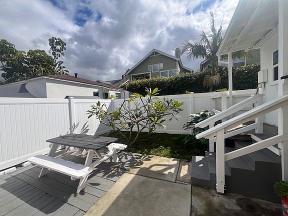 5th image of 4735-37 Del Monte Ave