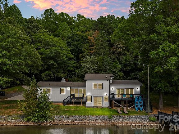 5th image of 3600 Sadler Rd