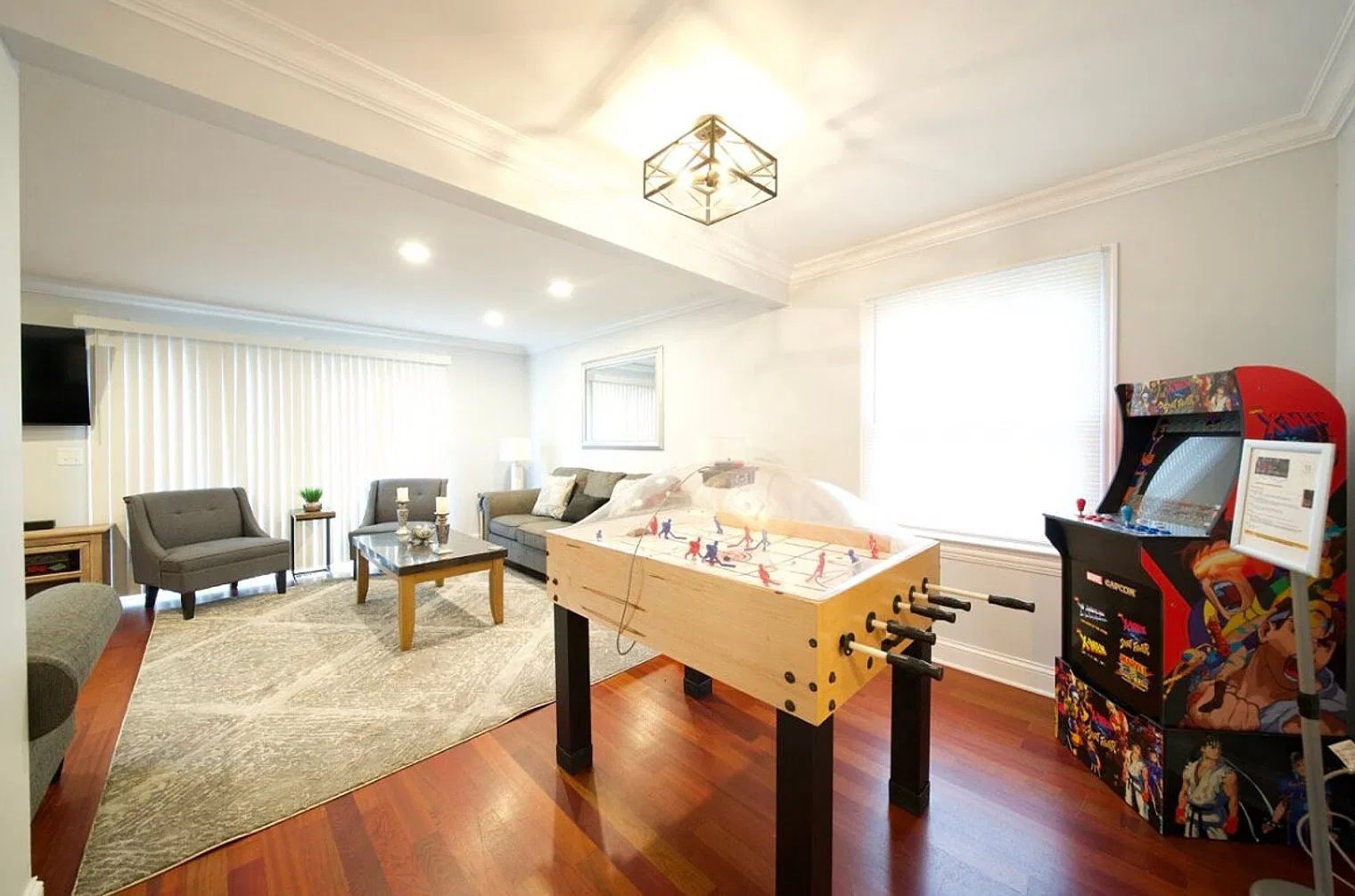 4 bed, 2.5 bath, $16,271 — Photo 2