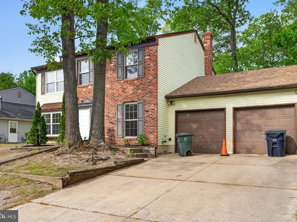 1884 Forest Dr