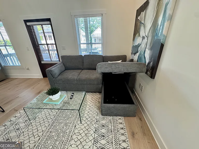 3037 State St — Photo 7
