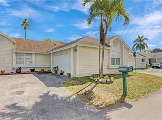 Royal Glen, Miami, FL 33186