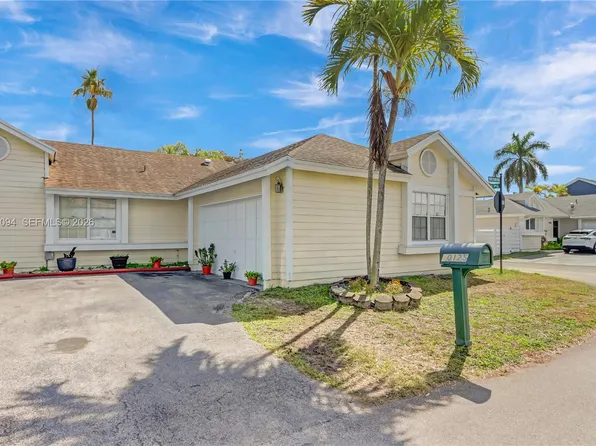 10125 SW 139th Pl, Miami, FL 33186