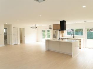 Westwind Lakes Sec 1, Miami, FL 33193