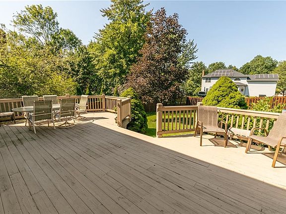 3rd image of 7658 Quail Hollow Dr