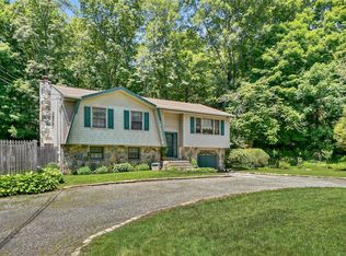 127 Bullet Hole Rd, Carmel, NY 10512