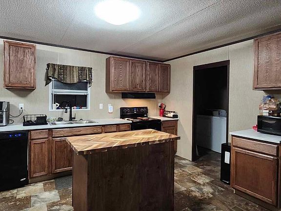 4th image of 357 Duchess Pass