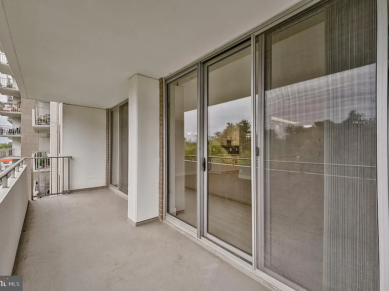 5101 River Rd #618 — Photo 13