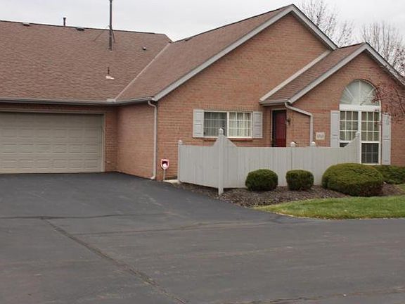 2nd image of 4949 Meadow Run Dr