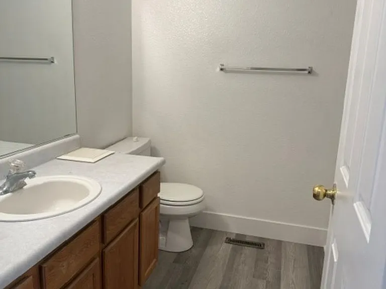 4013 Pheasant Dr — Photo 9
