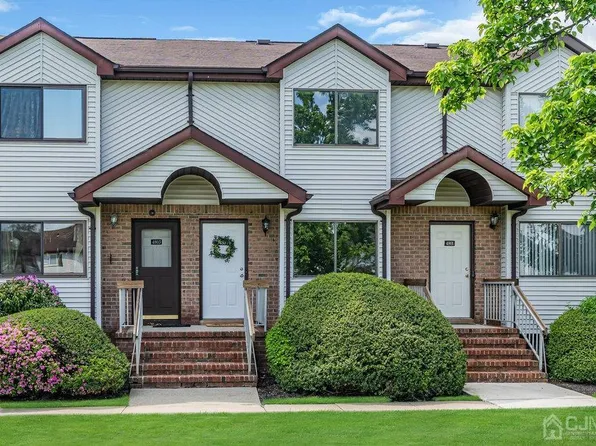 4802 Boice Dr, North Brunswick, NJ 08902