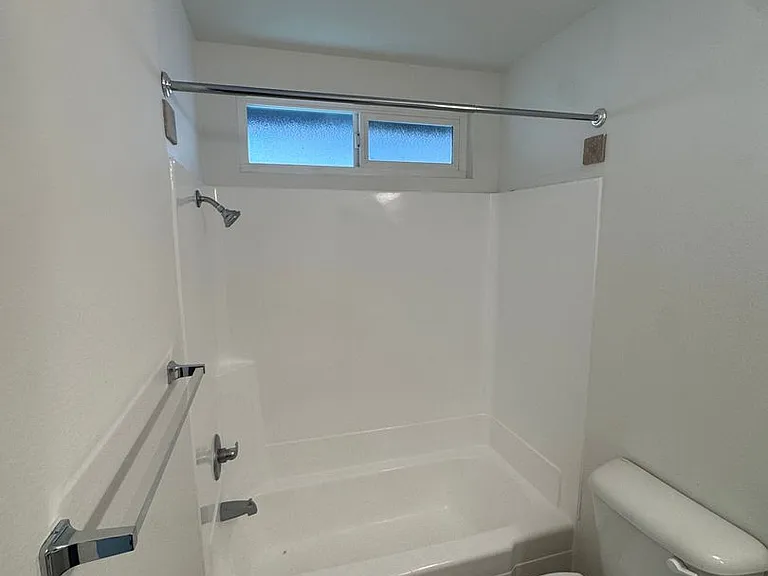 2210 & 2212 E Avalon Ave — Photo 11