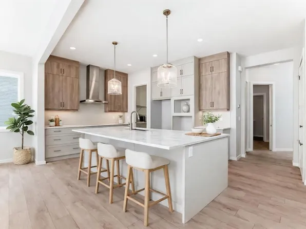 203 W Langwell Cmn SE, Airdrie, AB T4A 3R4