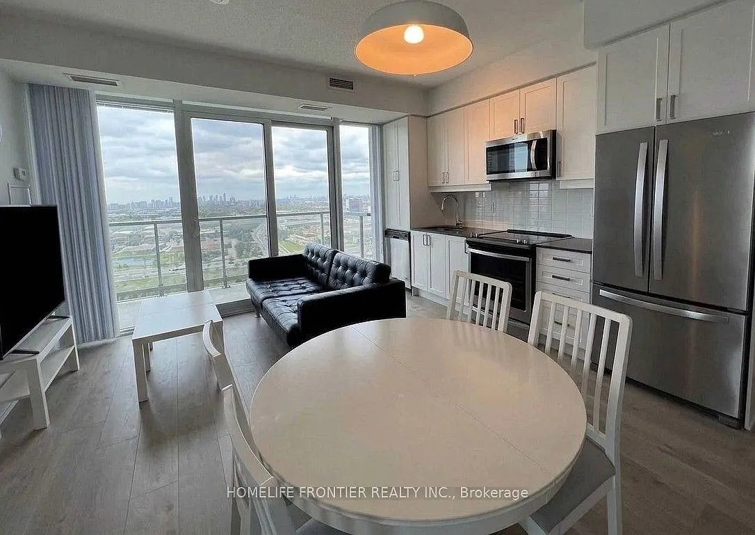 The Met Condos — Photo 3