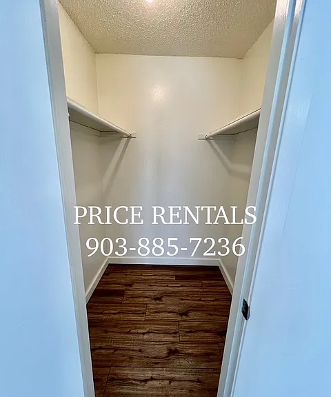 201 W Spence St #2C — Photo 8