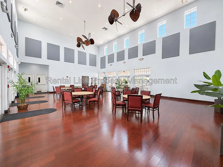4728 Beach Dr SE #B — Photo 27
