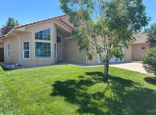 948 Peachcrest Dr, Pueblo, CO 81005