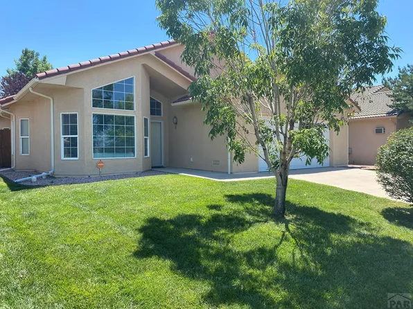 948 Peachcrest Dr, Pueblo, CO 81005