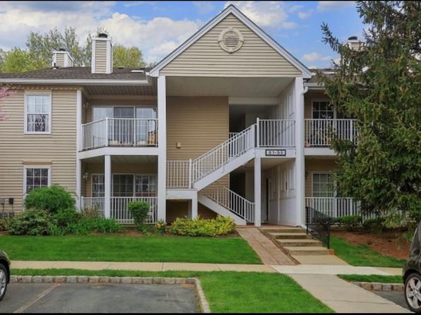 81 Amberly Ct