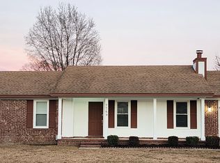 7769 Adrian Dr, Fayetteville, NC 28314