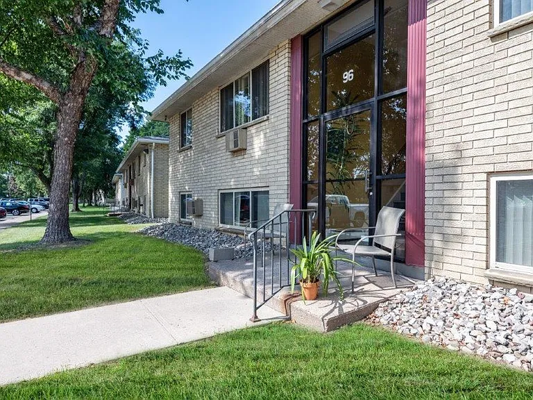 Long Pond Gardens Senior Apartment Homes — Photo 25