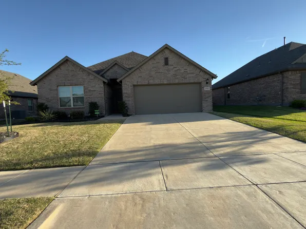 1312 Hunters Ridge Dr, Crowley, TX 76036