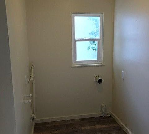 4th image of 337 34th St