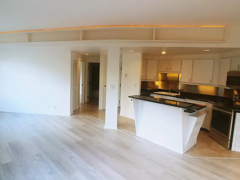 2700 4th Ave #406 — Photo 4