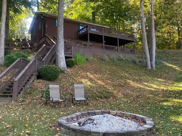 8 Rainbow Gardens Ln, Mc Daniels, KY 40152