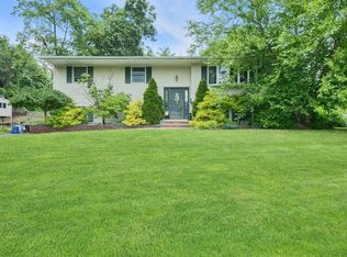 12 Michael Dr, Blauvelt, NY 10913