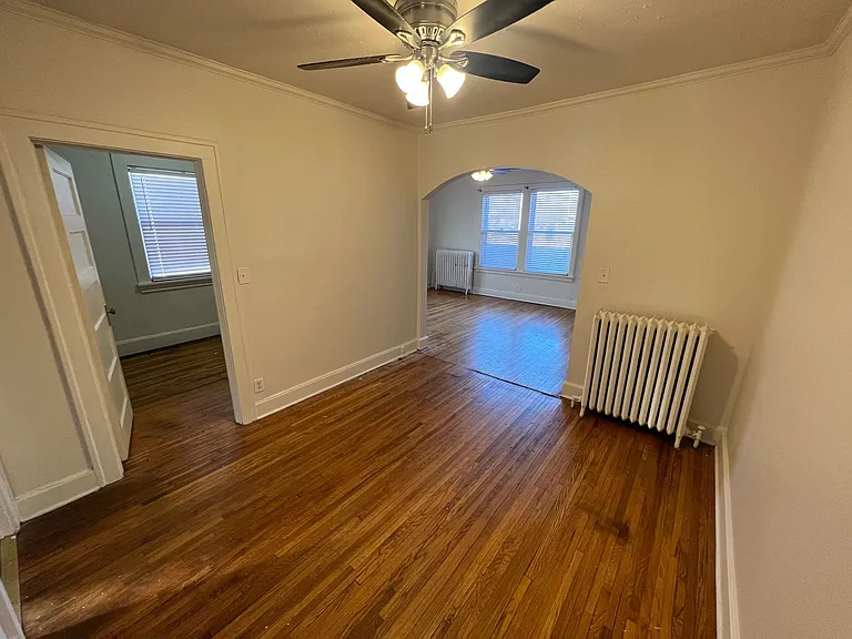 2400 Myrtle Ave — Photo 2