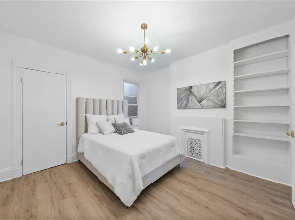 64 Oak Street image 4 of 15