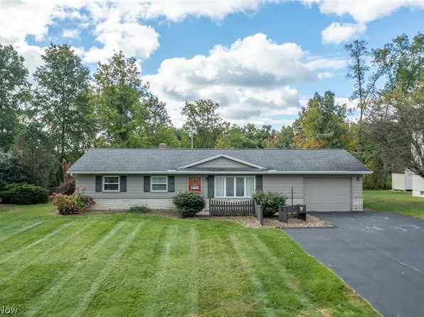 4643 Warwick St S, Canfield, OH 44406